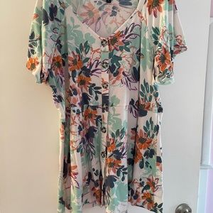 Torrid short sleeve top